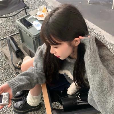 黑影窥窗